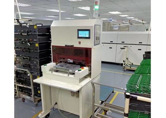 Αυτόματος κύβος διατρήσεων PCB ελέγχου PLC που σχεδιάζει Punching PCB τη μηχανή